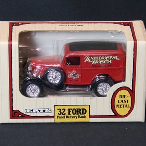 1932 Ford Anheuser-Busch Budweiser Panel Delivery Truck 1:25 Scale Die-cast Model Car Collectors Bank
