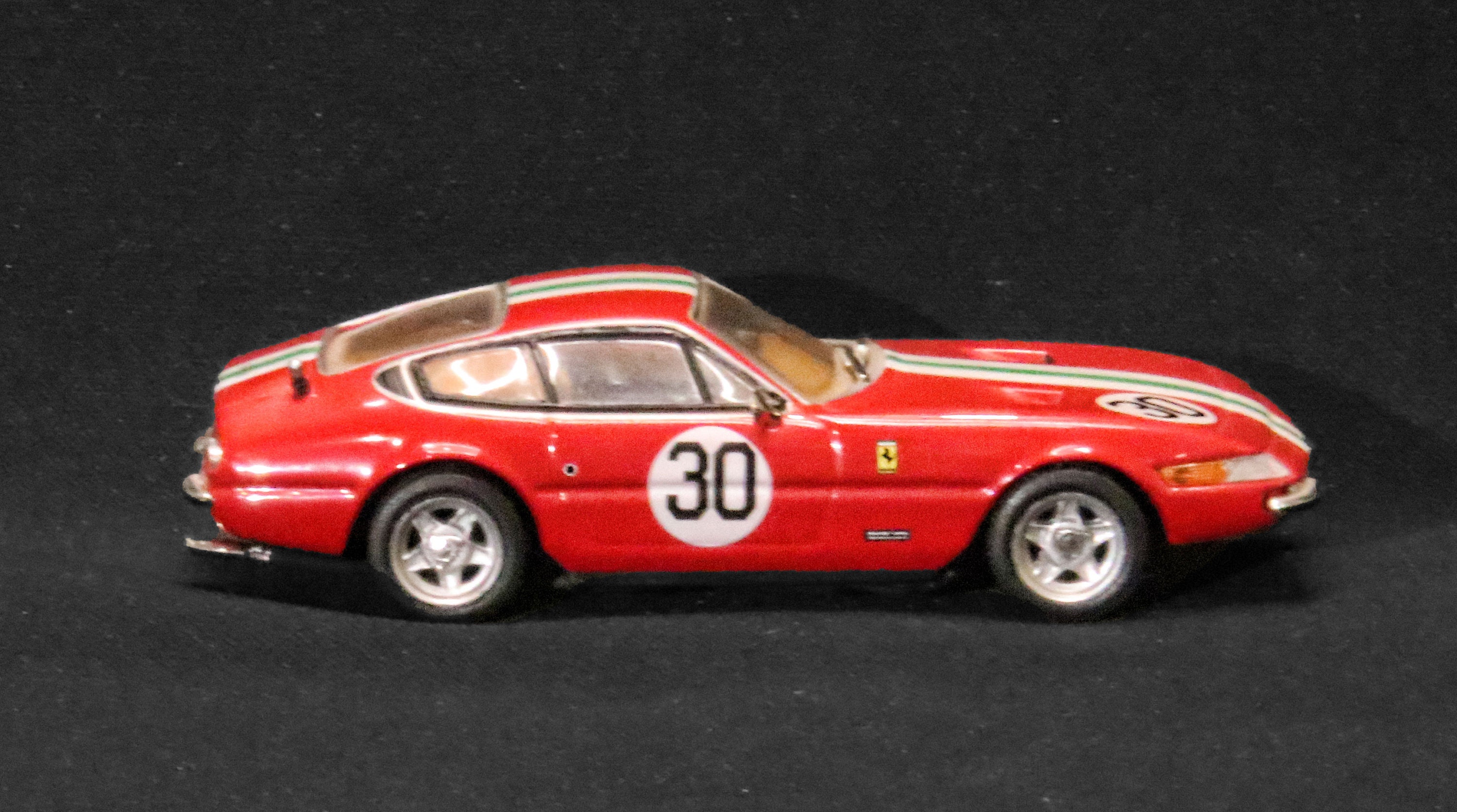 Ferrari 365 GTB/4 Daytona 1967 - Modèle Miniature 1:43 Par RIO - Collection Voiture Ancienne
