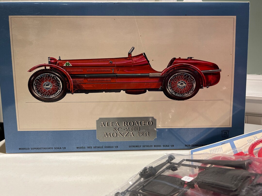 ポケール　Alfa Romeo 8C-2300 Monza モデルキット Amazon.com: Italeri 510004706 1:12 Alfa Romeo 8C 2300 Monza