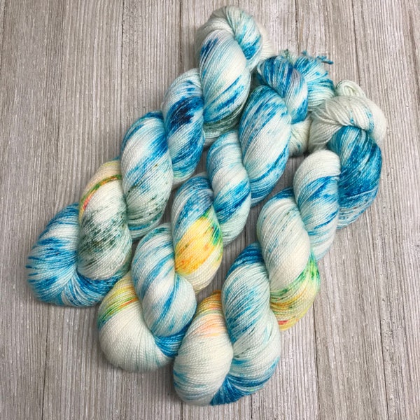 Beach Day - Sugar Sock - Indie Sock Yarn, Indie Dyed Yarn, Speckled Sock Yarn, Hand Dyed Yarn, Sock Yarn, Indie Speckled Yarn