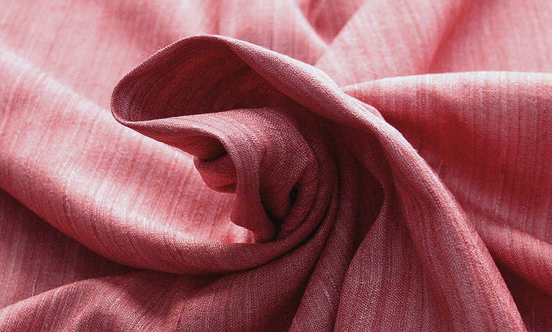 453114-Rustica natural silk 100/% weight 240 gr dry washing width 135140 cm price 0.25 meters: 9.02 Euros