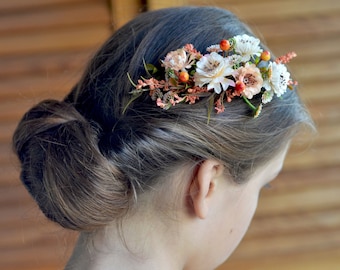 Rustic flower comb wedding floral headpiece Wildflowers comb Coral hair accessories Rustic hair comb orange headpiece bride