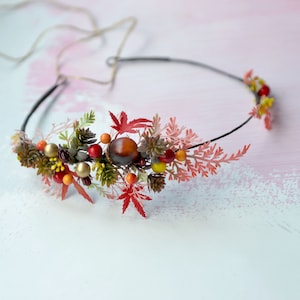 Coral Woodland crown, Berry crown, Autumn acorn headband, Wedding fall crown, Red leaves crown, Forest wedding hair wreath succulent