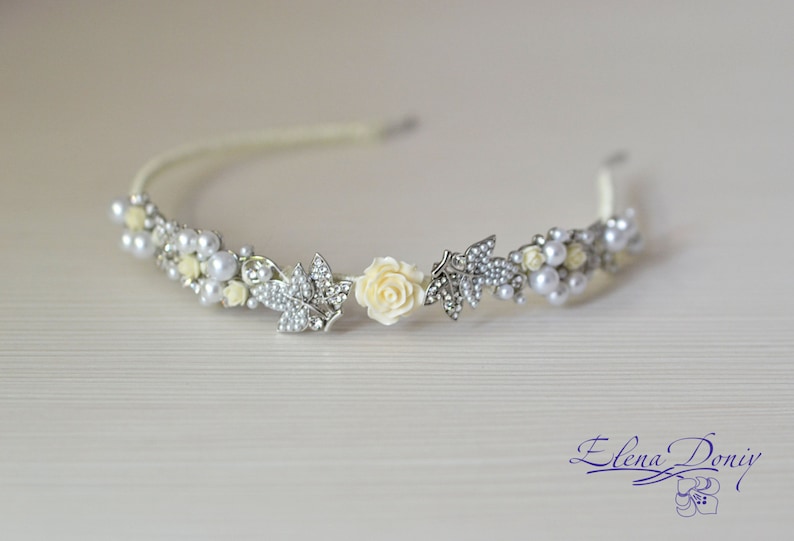 Bridal crown Ivory Pearl Tiara Rhinestones Pearl Wedding Headband Bridal Ivory Hair Accessories Romantic wedding headpiece Cream Pearl crown