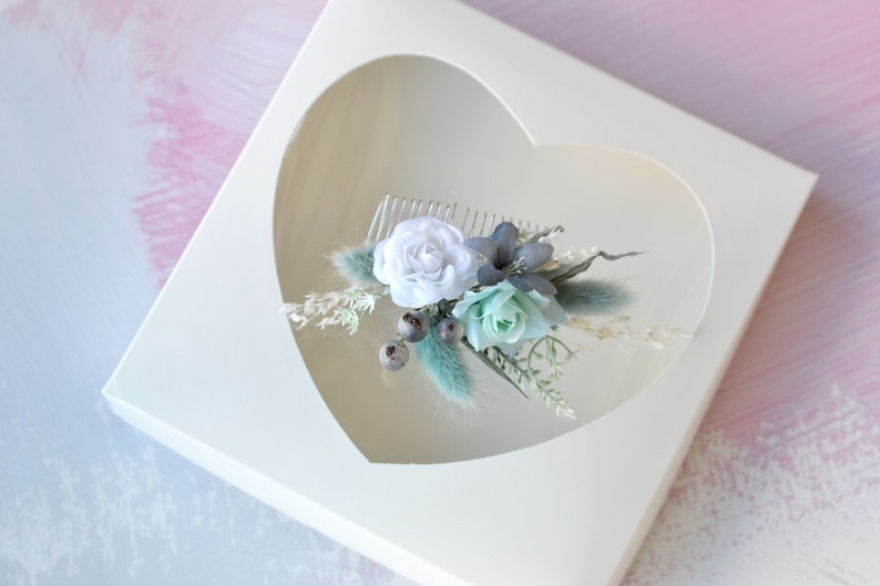 White blue floral hair comb Bridal headpiece Blue flower comb Bridesmaids Rustic wedding hair piece Woodland hair comb lagurus