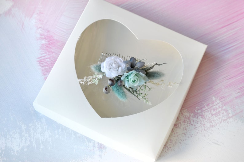White blue floral hair comb Bridal headpiece Blue flower comb Bridesmaids Rustic wedding hair piece Woodland hair comb lagurus