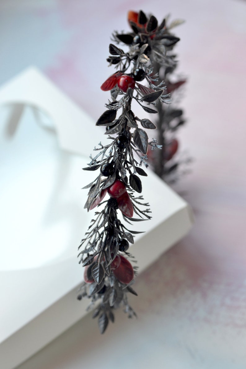Woodland headband Black tiara wedding Red black berry hair piece Black wedding hair crown Black burgundy berry crown