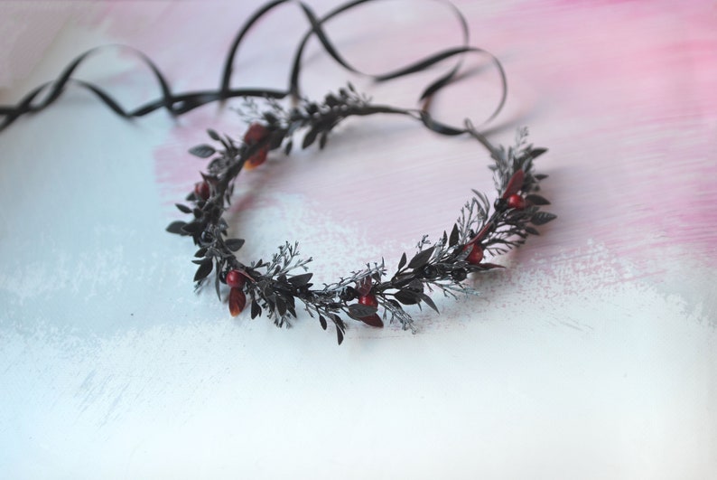 Woodland headband Black tiara wedding Red black berry hair piece Black wedding hair crown Black burgundy berry crown