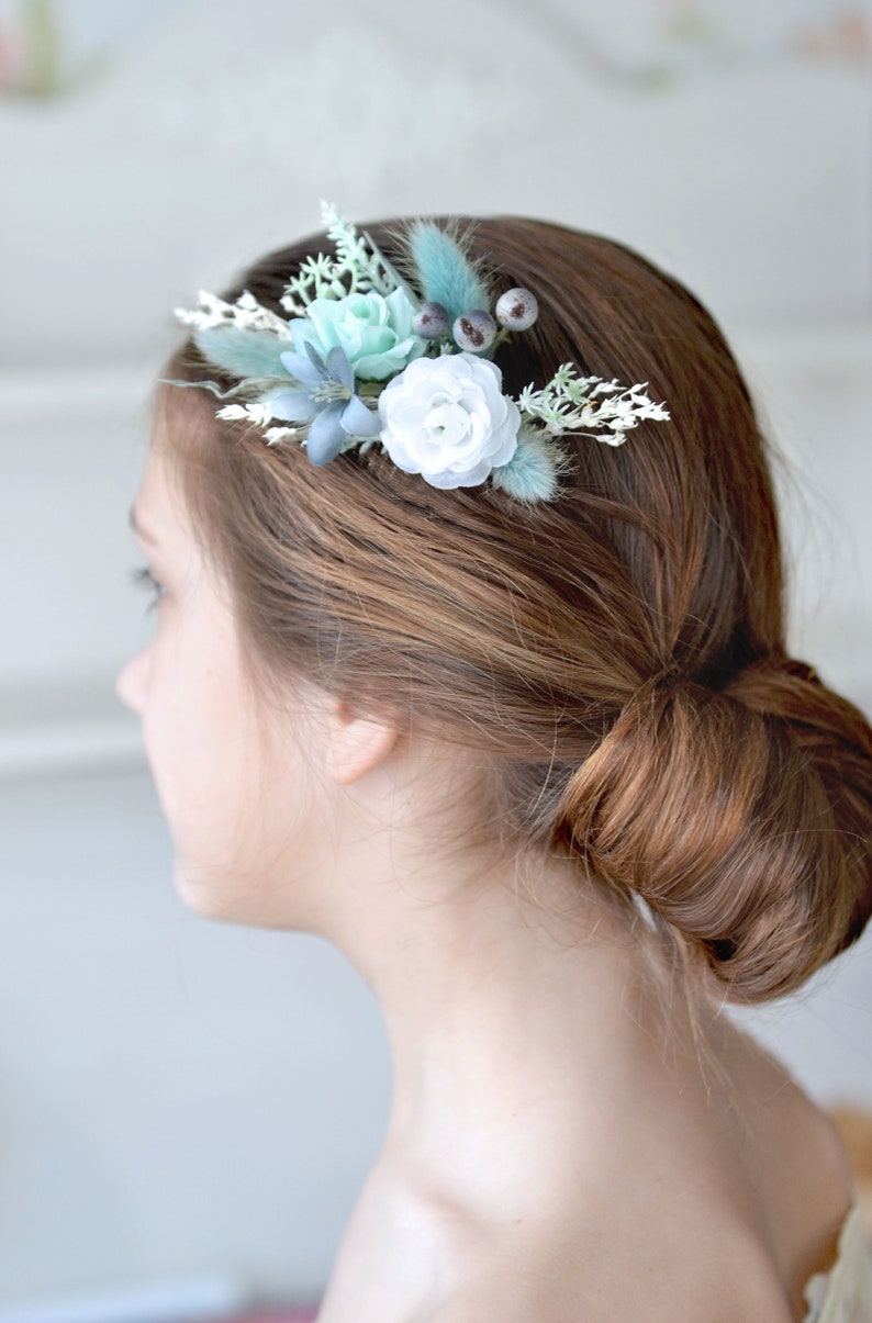 White blue floral hair comb Bridal headpiece Blue flower comb Bridesmaids Rustic wedding hair piece Woodland hair comb lagurus
