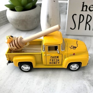 Customed, Bee gift, Farmhouse decor, Tiered tray decor, Metal truck, Yellow truck, Coffee Bar decor, Rustic, Decorative tray decor,Honey