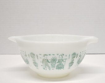 Vintage green Butterprint Pyrex Mixing Bowl No 441 Amish Farm Print Pattern Discontinued 1950s