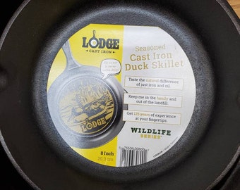 Lodge Cast Iron Wildlife Series 8 inch Skillet, Duck