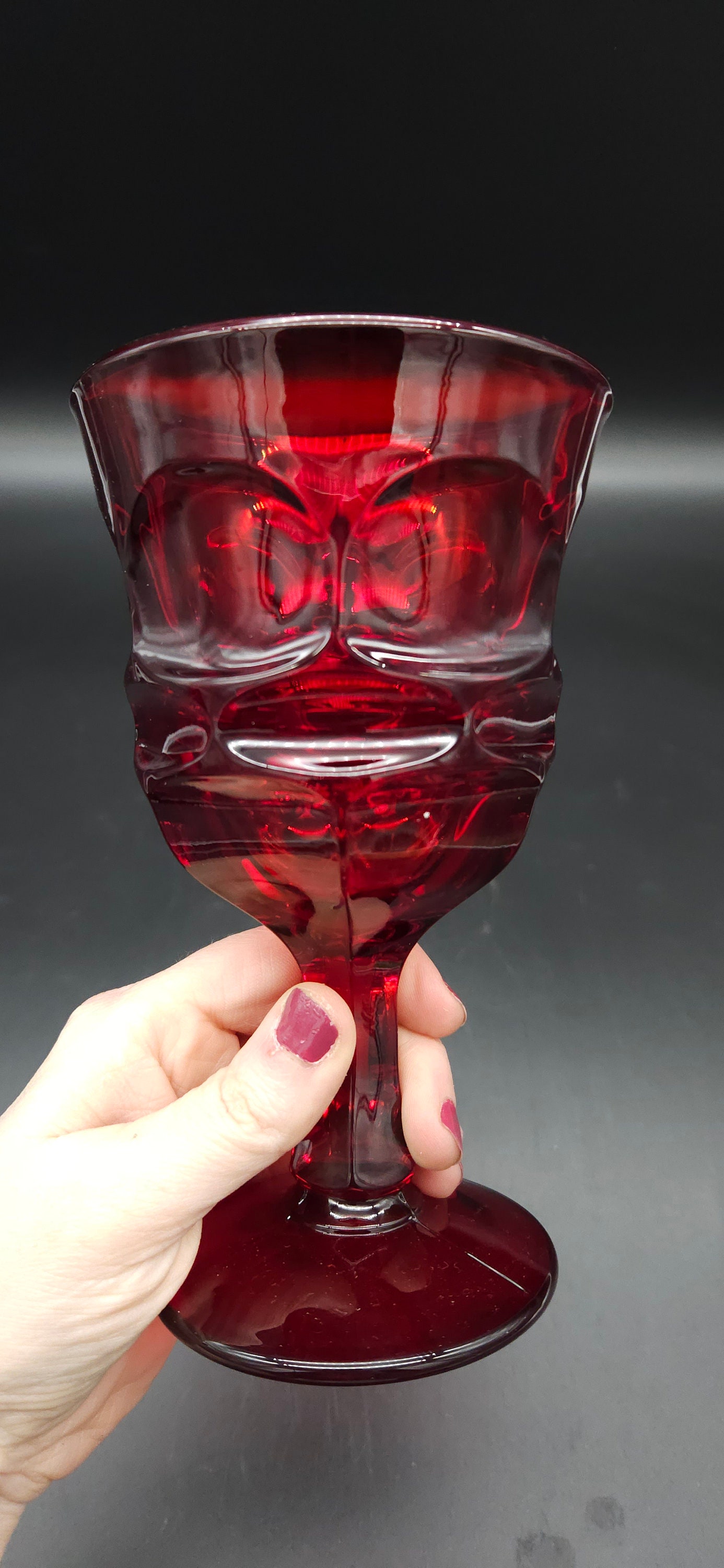 フォストリアガラス製 アーガス ルビーレッド ウォーターゴブレット