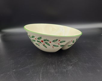 Lenox hoiday 2 part divided bowl, Chip and dip bowl, snack bowl 8 3/4