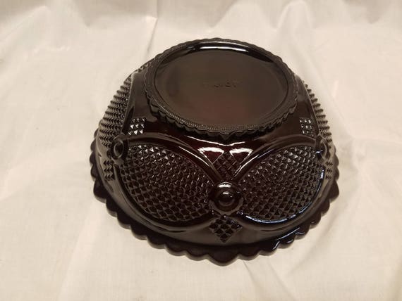 Vintage Avon Cape Cod Collection Ruby Red Glass Round Serving Bowl 8 3/4" Vintage Avon Cape Cod Collection Ruby Red Glass Round Serving Bowl 8 3/4"