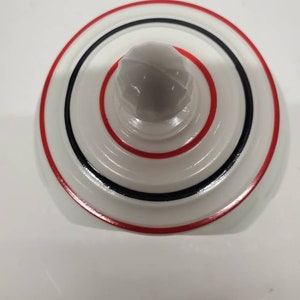 Covered Grease jar 30 oz. Capacity in white with red and black design. image 3