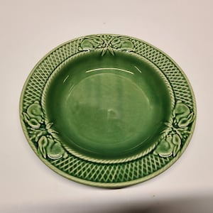 Vintage Green Bordallo rabbit soup bowl 9&quot;