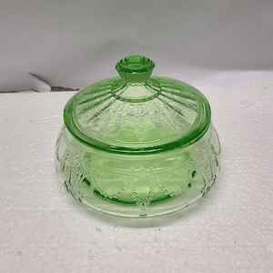 Green cameo Depression glass candy jar / dish. Small nick on inner rim of lid see pictures.