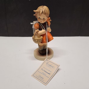 Goebel Hummel School girl w/ tags