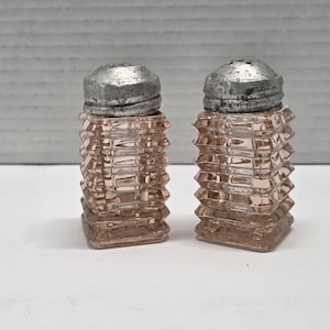 Pink Manhattan depression glass salt pepper shakers pair