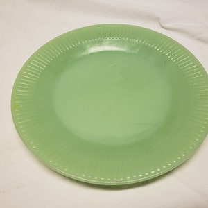 Fire king Jade-ite Jane ray Luncheon plate 7 3/4&quot;.Do have Fireking logo.