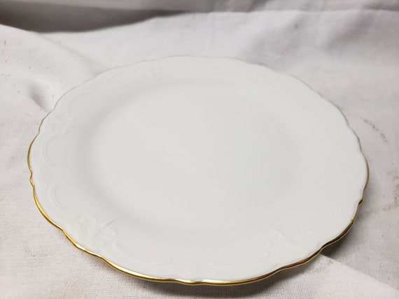 Hutschenreuther 1814 Duchess 6 3/4