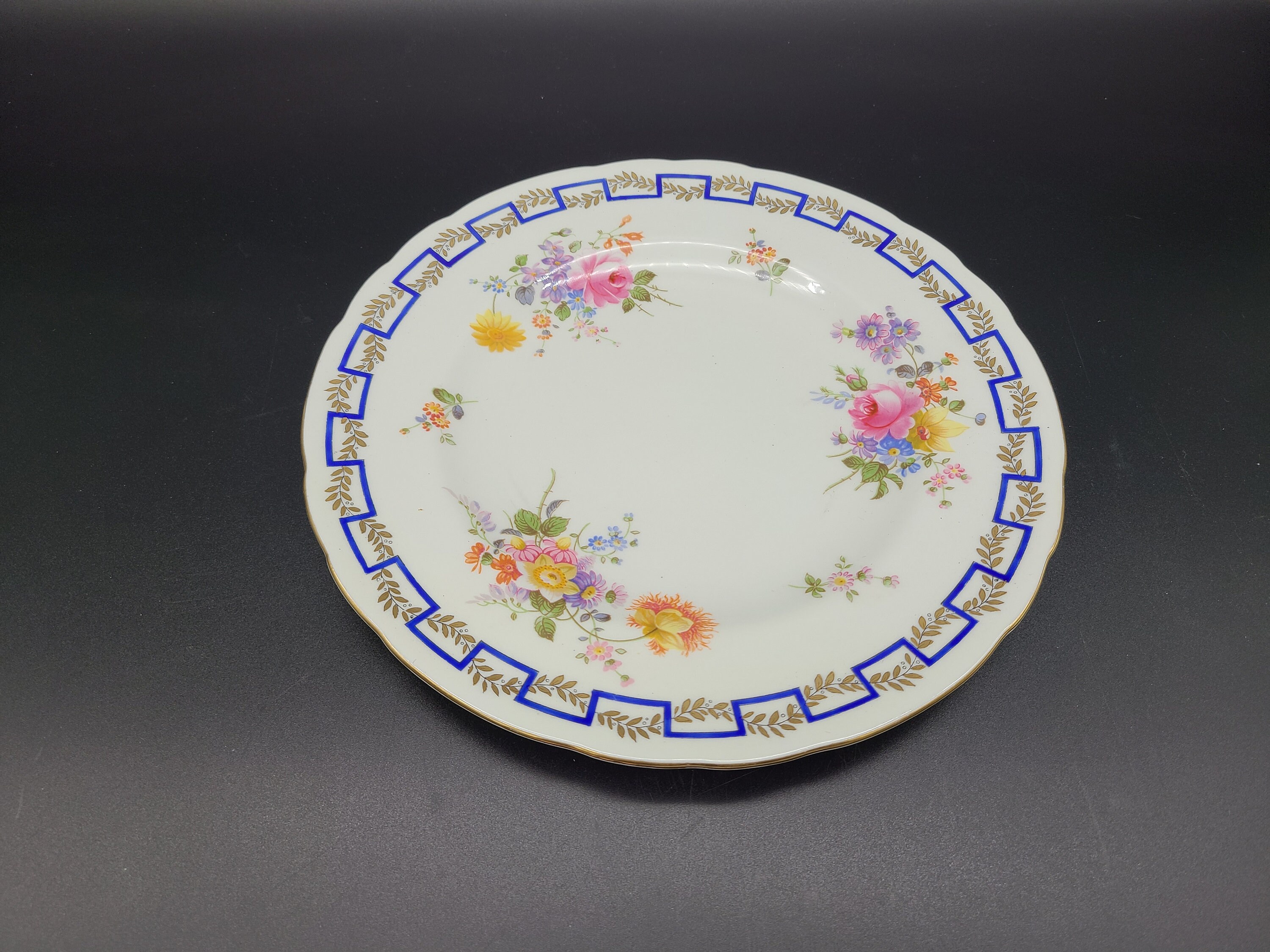 ロイヤルクラウンダービー イングリッシュスプリング A736 8 1/2