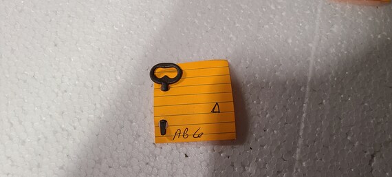 Tools Antique sewing machine key Triangle end Sewing Machines etna.com.pe