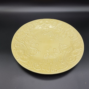 Bordallo Yellow 12 1/2 inch large dinner plates charger embossed pattern
