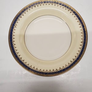 Eggshell Nautilus USA rimmed soup bowl 81/4" by 1 1/2" E42N5
