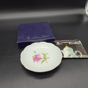 ludwigsburger porzellan plate collectors plate 5 5/8&quot; in box floral flower pattern