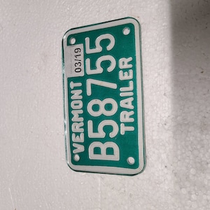 Vermont Trailer license plate b58755