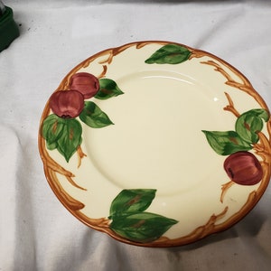 Franciscan made in california salad/luncheon plate 7 3/4&quot;  Apple pattern