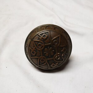 Very fancy nice pattern single door knob Brass