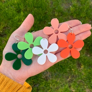 Groovy flower earrings