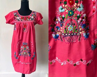 Vintage Pink Oaxaca Embroidered Dress 1970’s Mexican Boho Dress 70’s Hippie Bohemian Oaxacan Dress