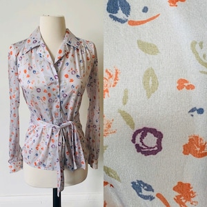 Vintage Polyester Floral Boho Blouse 1970&#39;s 70&#39;s Silver Disco Button Down Blouse