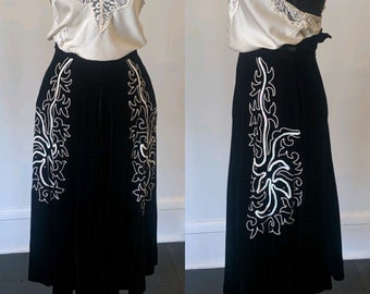 RARE Vintage Black Velvet 1940's Rockabilly White Sequin Embroiderd Midi Swing Skirt