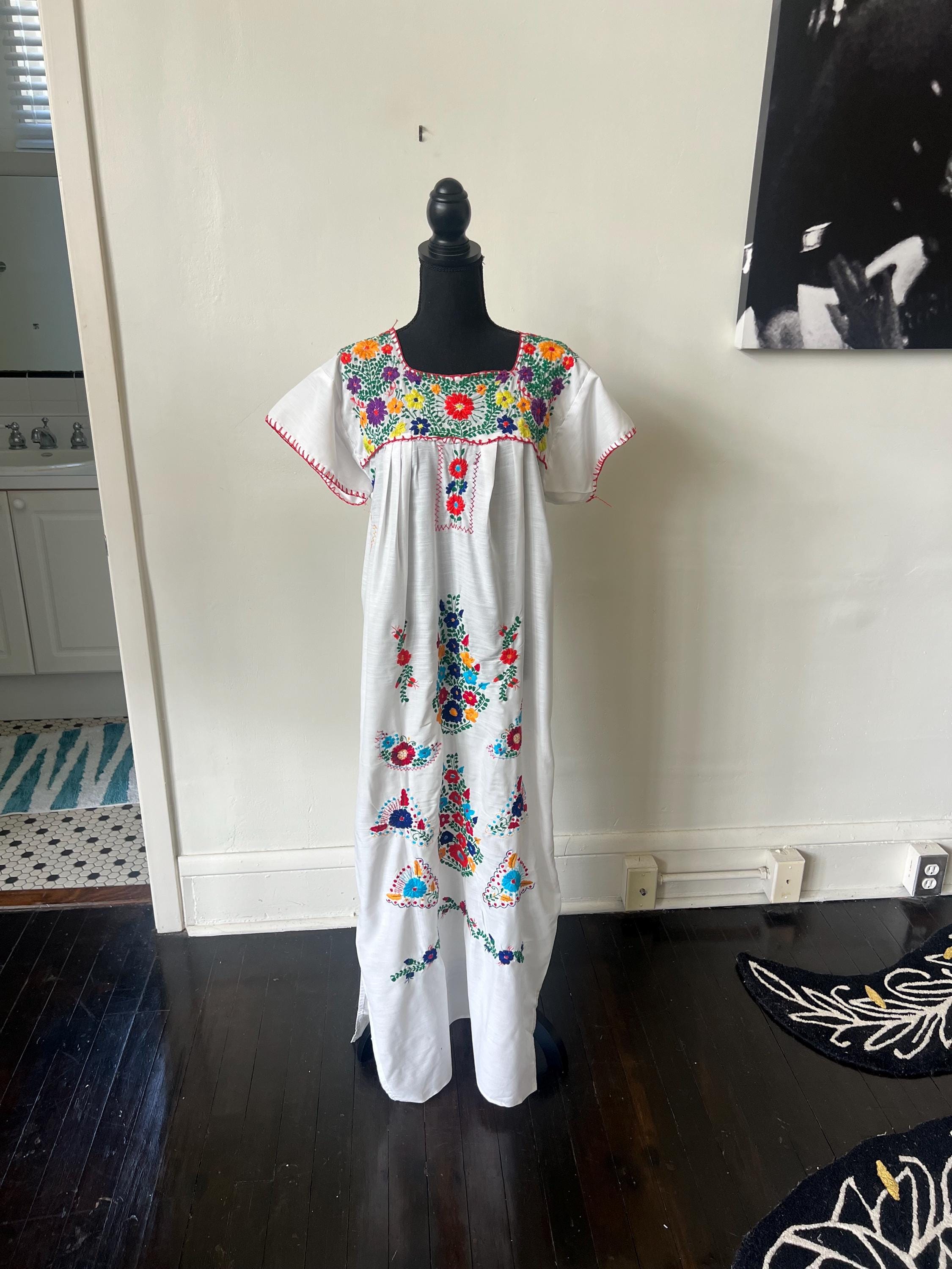 ヴィンテージ オアハカ 手刺繍 マキシドレス 1970年代 メキシコ花刺繍