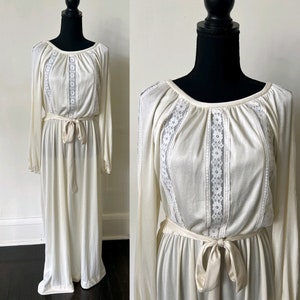 1970’s White Lace Bohemian Maxi Dress Vintage Boho Hippie Dress 70’s Long Sleeve Cream Floor Length Dress