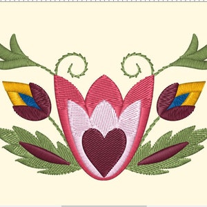 Può includere: Motivo floreale ricamato con un tulipano rosa e bianco con un cuore bordeaux al centro. Il tulipano è affiancato da due boccioli bordeaux più piccoli con accenti gialli e blu. Le foglie e le viti verdi completano il disegno.