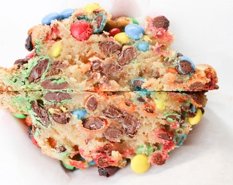 New York Style M&M Cookie