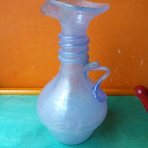 Murano scavo vaas glas blauw iriserend 26 cm hoog kan origineel Gemaakt in Italië jaren 60