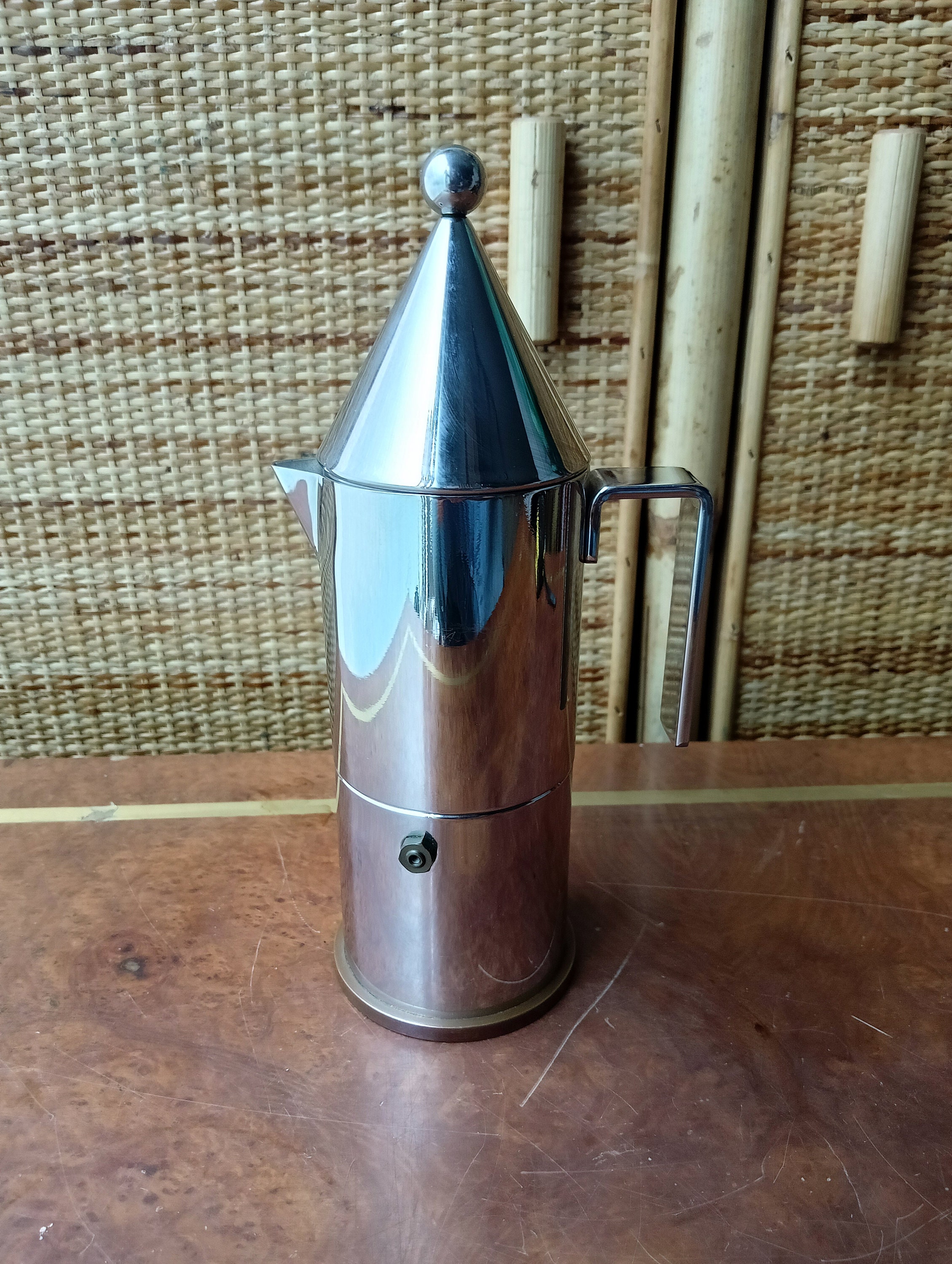 アルド・ロッシ La conica\" e altre caffettiere La Conica Espresso Coffee Maker Designed By Aldo Rossi | Alessi