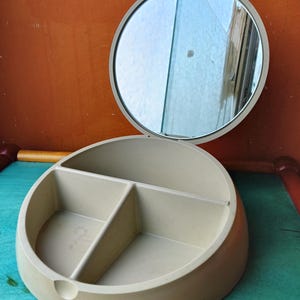 Gedy Makio Hasuike Vanity set jewelery box with mirror Made in Italy 1970s
