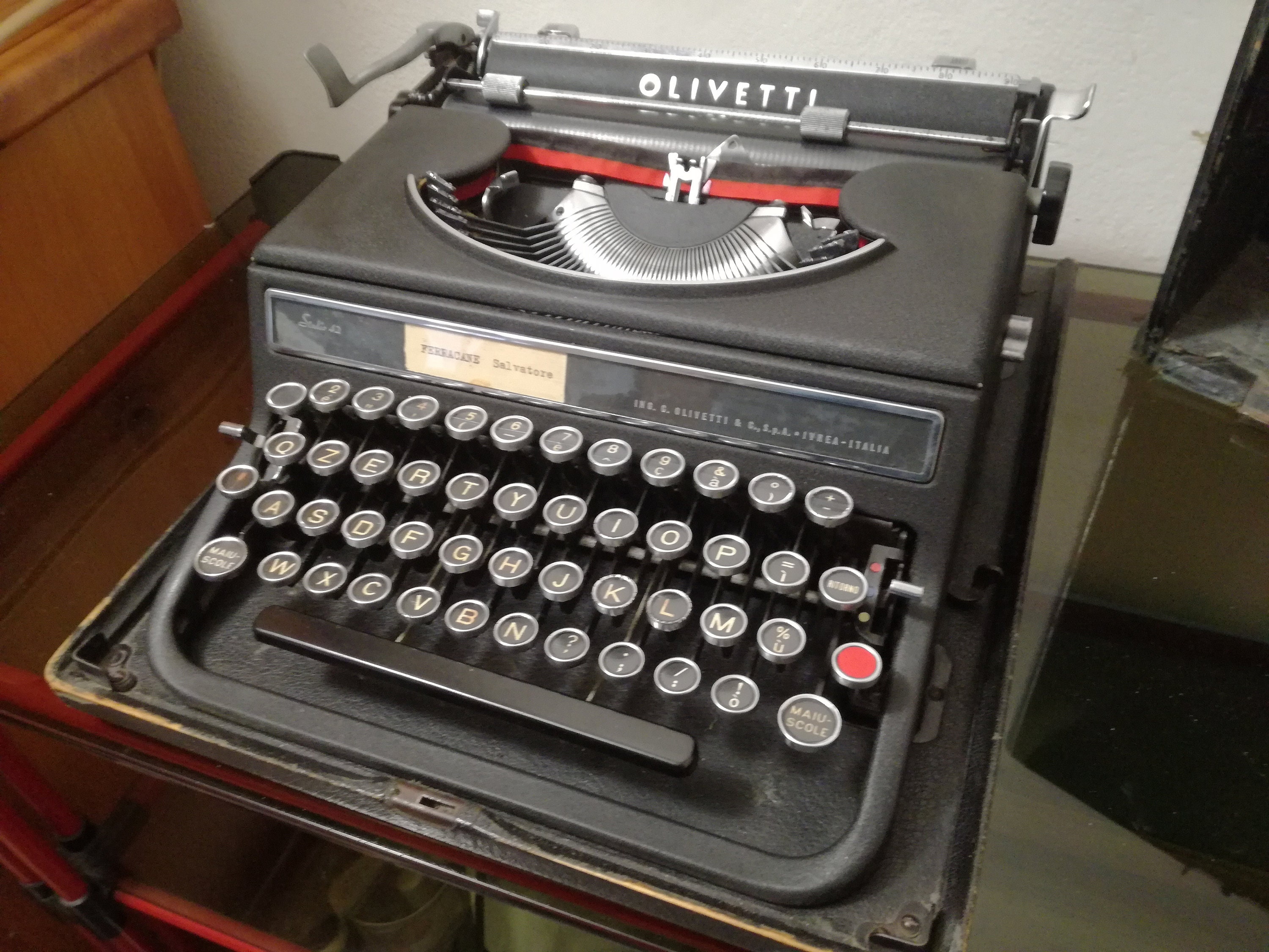 Machine à écrire OLIVETTI ICO 1932 Vintage,noire, clavier AZERTY, rare