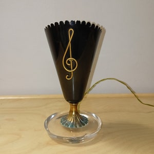 Cone table lamp in the style of Gio Ponti Made in Italy 1950s