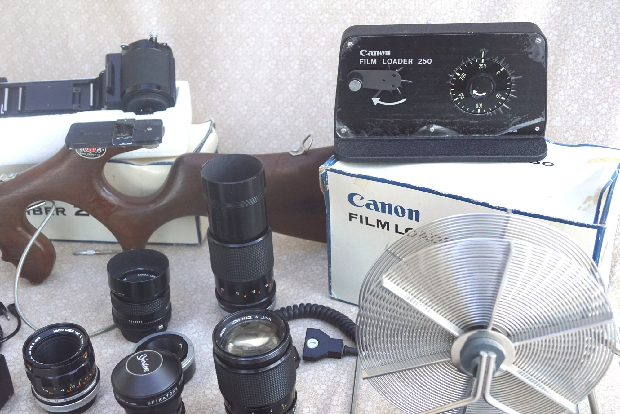 CANON CAMERA Lenses(5)-250 Shot Magazine/rifle Butt Mt. for F1 