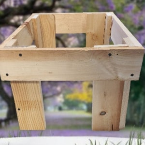 Beehive Wooden Stand