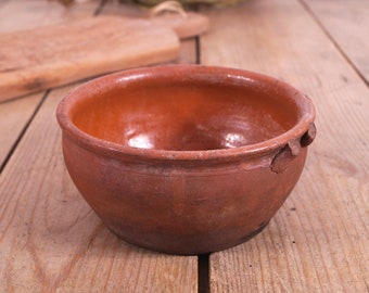 Clay pan typical of Alentejo 1950s